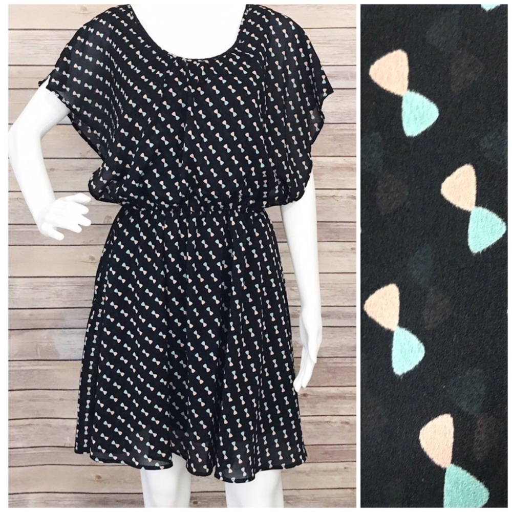 Bar III Blouson Dress with bow print